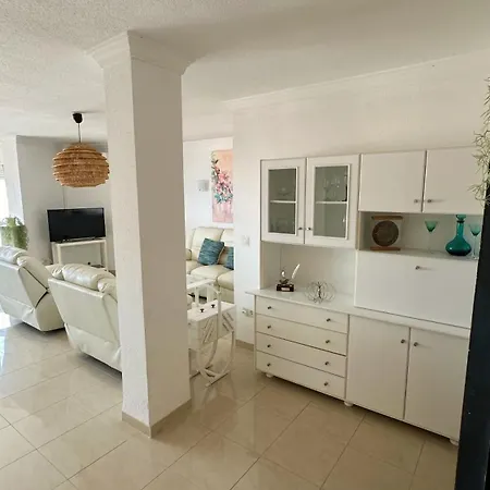 Delux Costa Daire