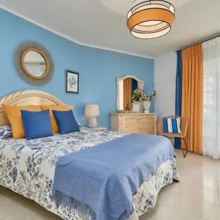 Delux Costa Apartment *